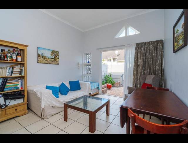 1 BEDROOM APARTMENT FOR SALE IN KENILWORTH